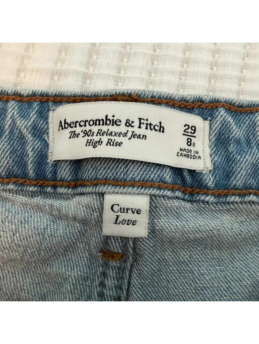Abercrombie & Fitch Curve Love High Rise 90s Relaxed Jean Medium Front Yoke 29 - Picture 7 of 9